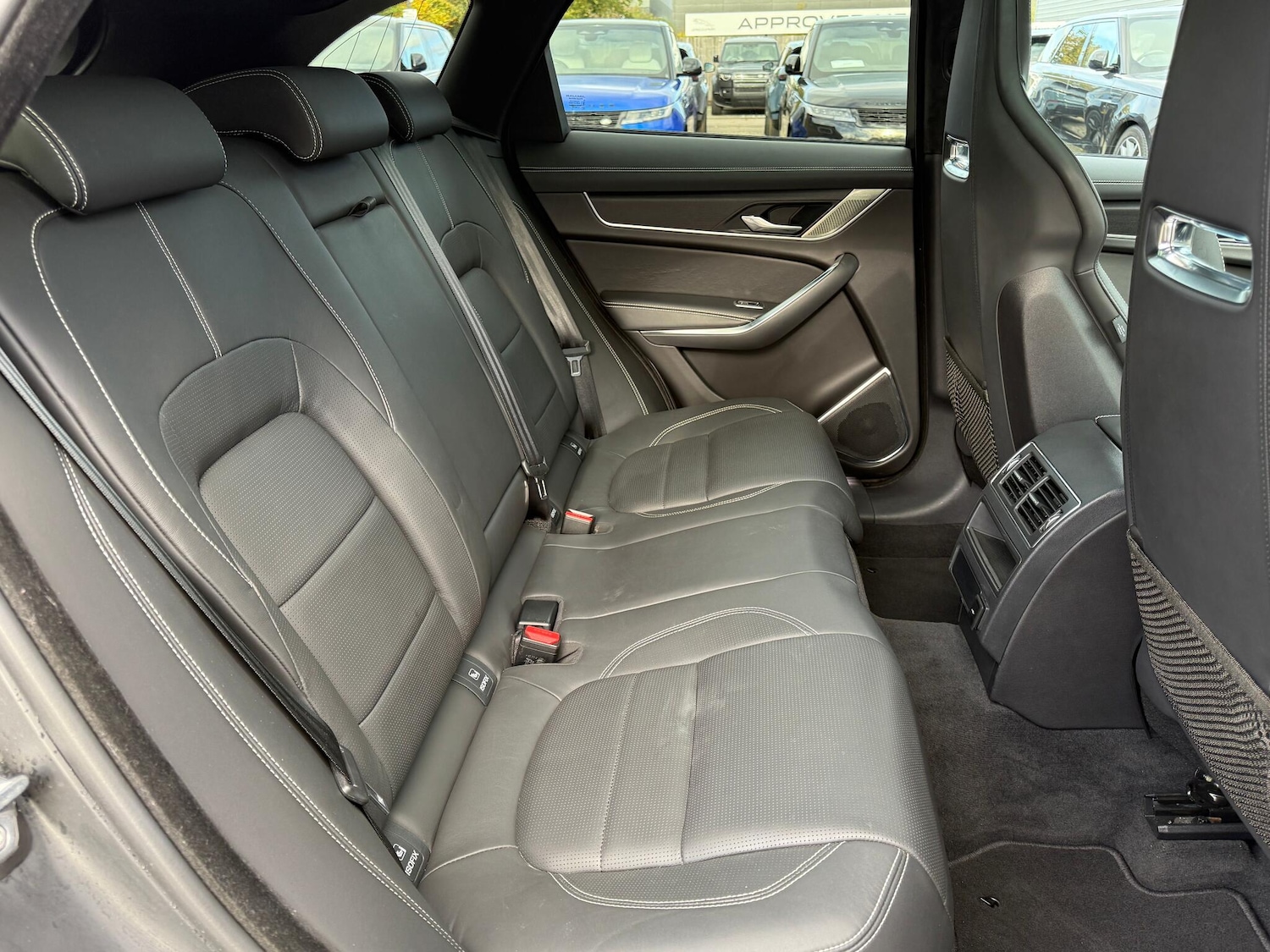 Used Jaguar F-Pace 2023 for sale - 77238451: Photo 31