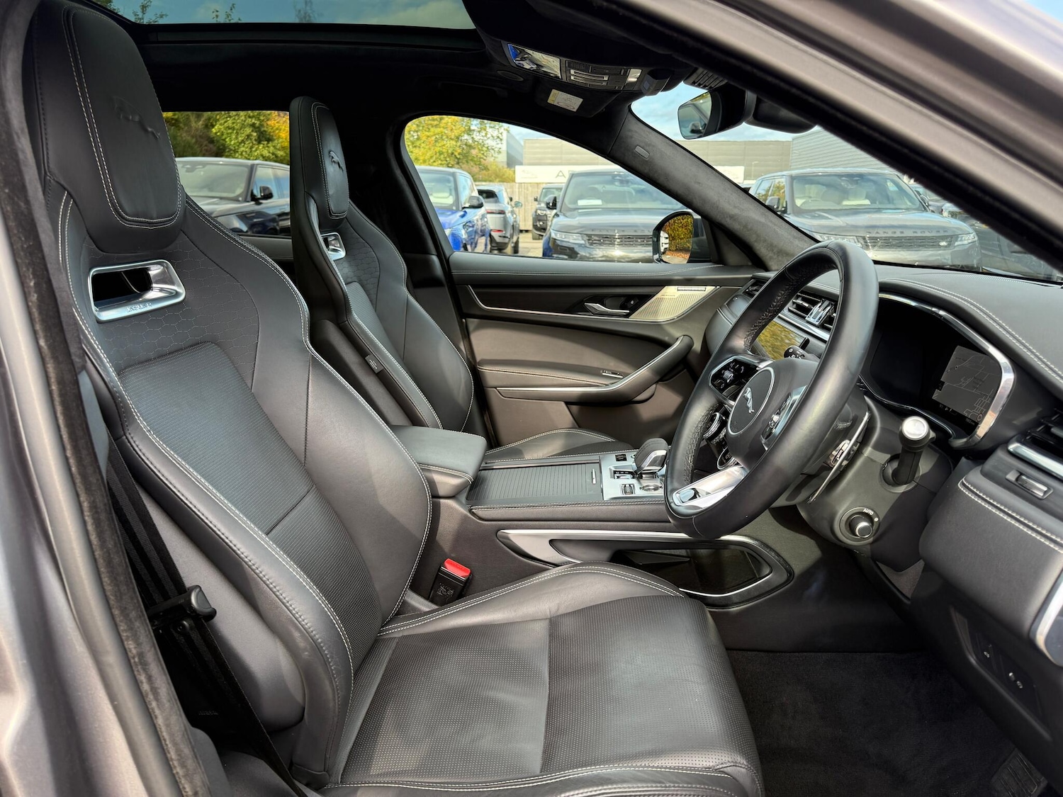 Used Jaguar F-Pace 2023 for sale - 77238451: Photo 37