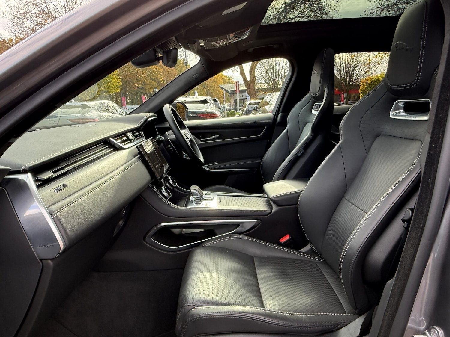 Used Jaguar F-Pace 2023 for sale - 77238451: Photo 41