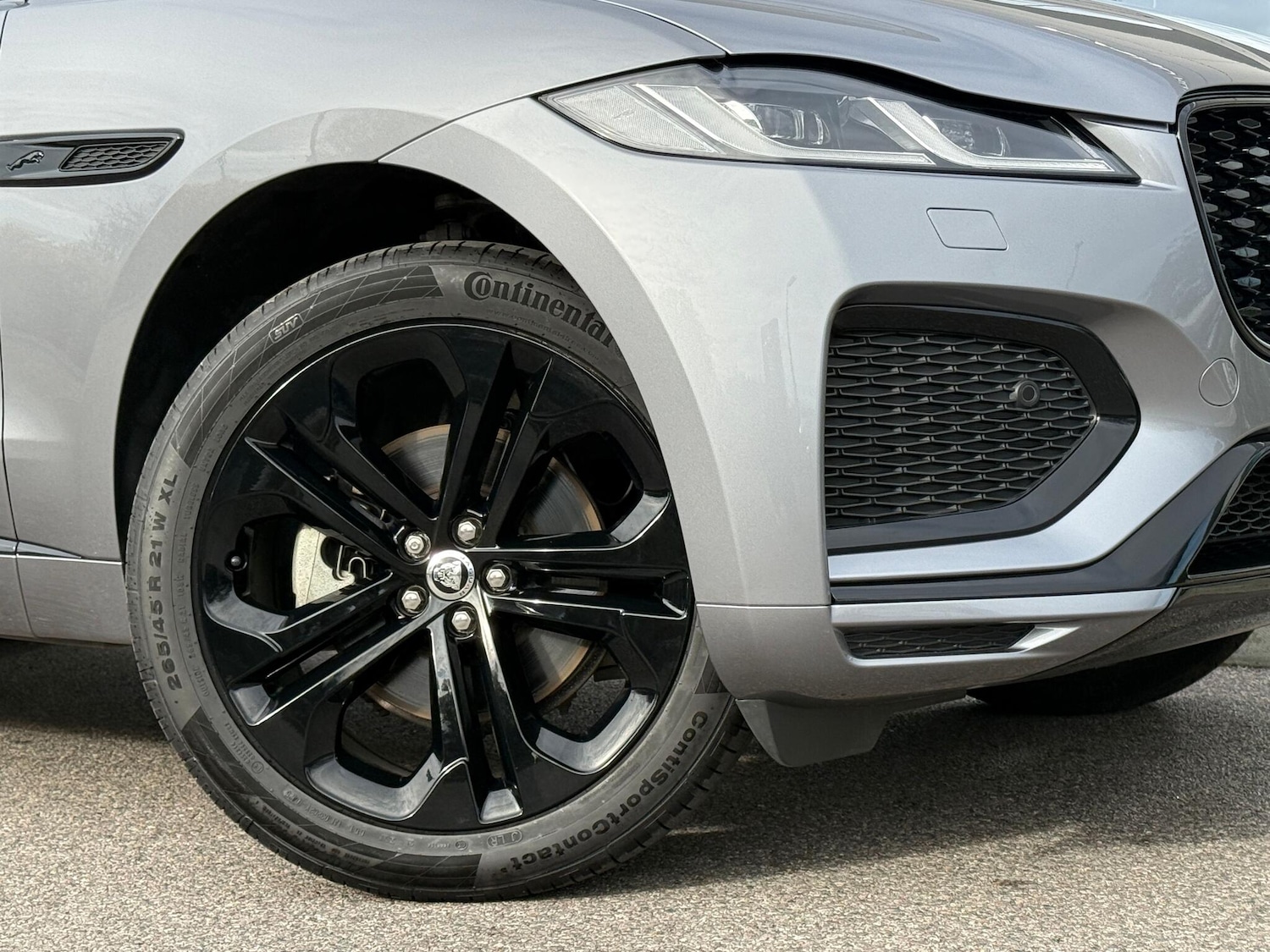 Used Jaguar F-Pace 2023 for sale - 77238451: Photo 9