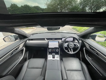 Used Jaguar F-Pace 2024 for sale - 75532401: Photo