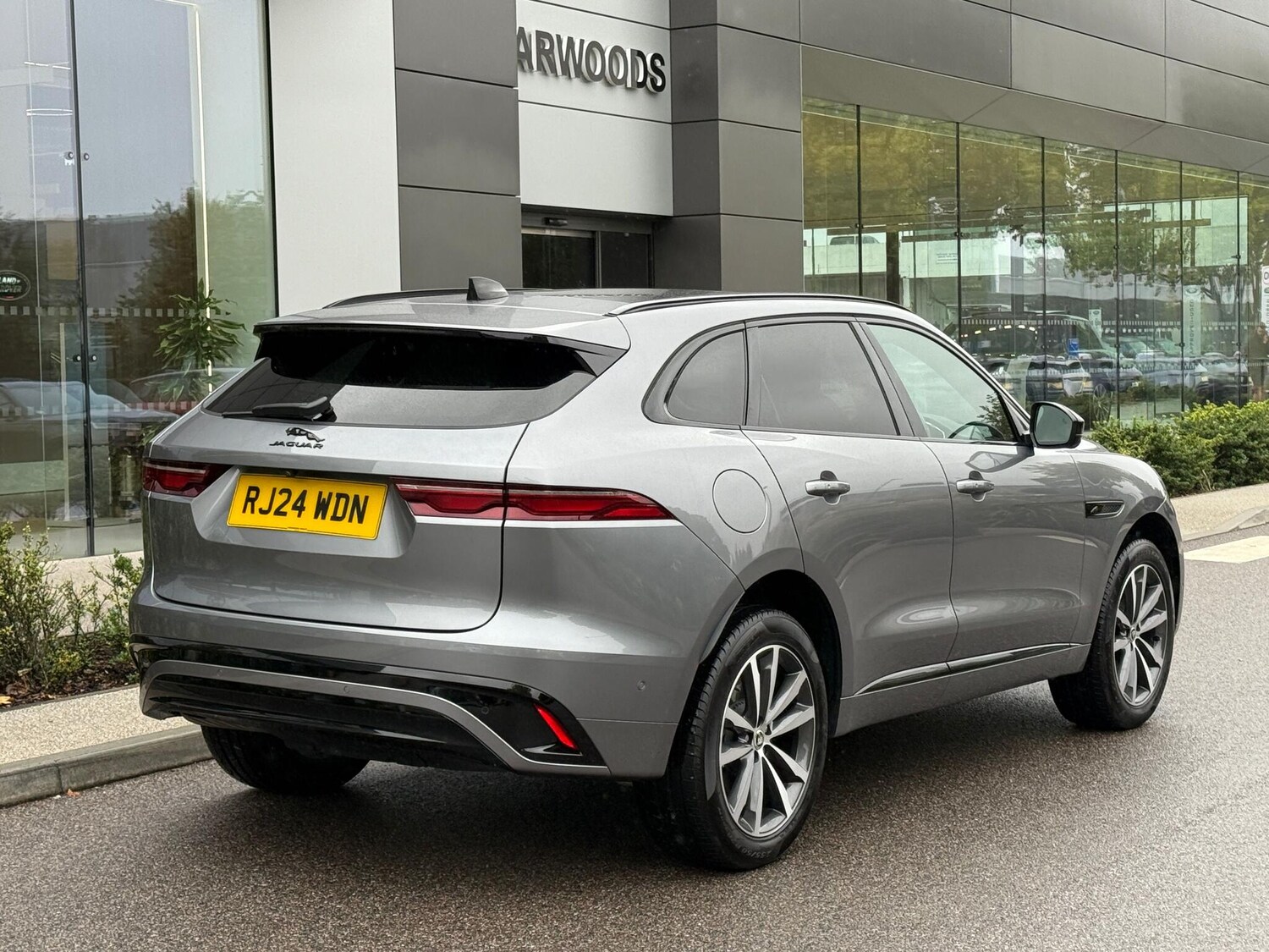 Used Jaguar F-Pace 2024 for sale - 76002558: Photo 11