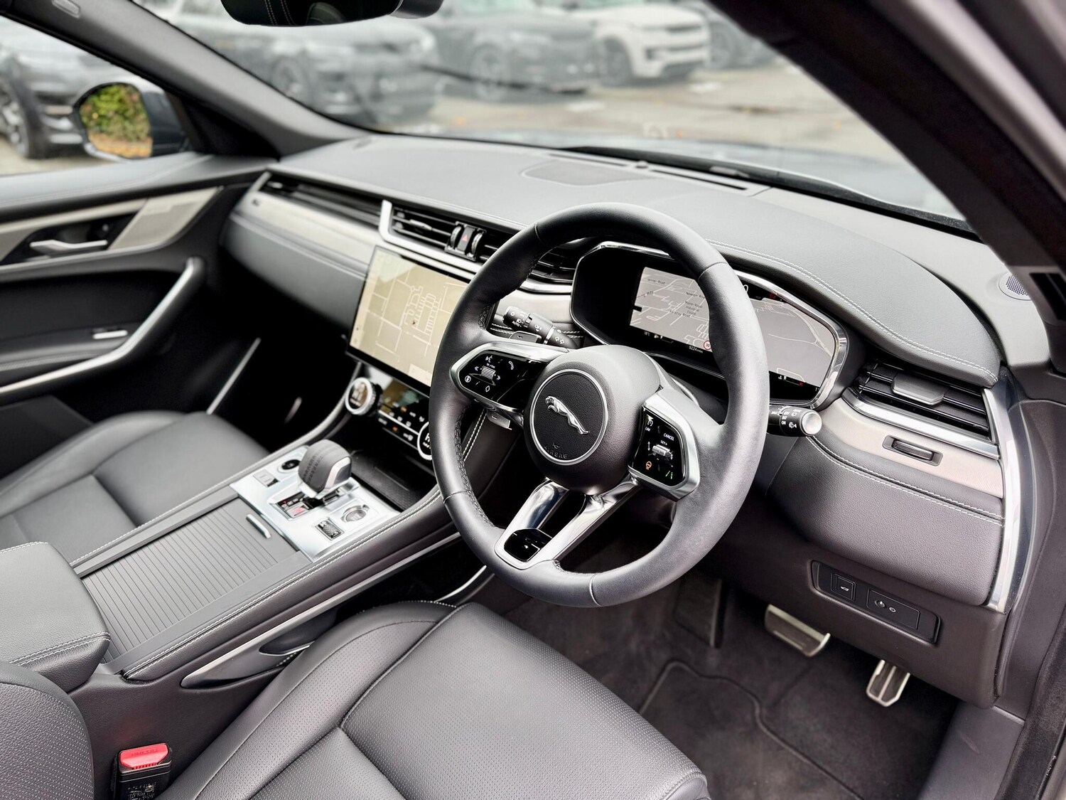 Used Jaguar F-Pace 2024 for sale - 76002558: Photo 44