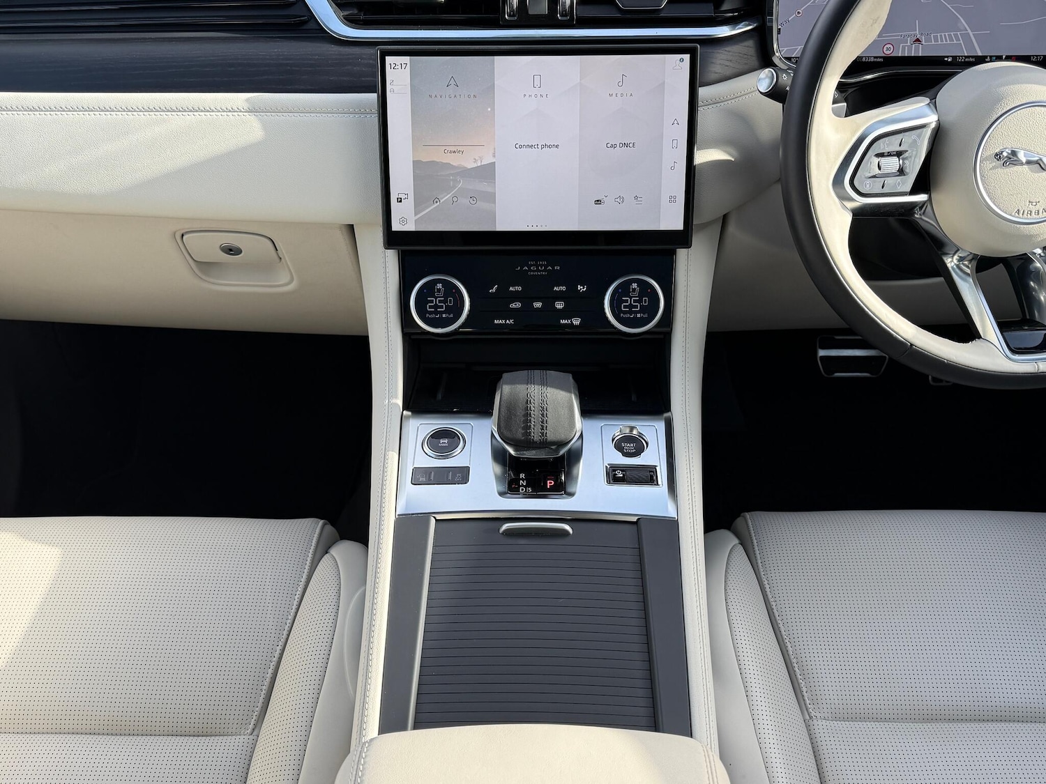 Used Jaguar F-Pace 2024 for sale - 77456123: Photo 19