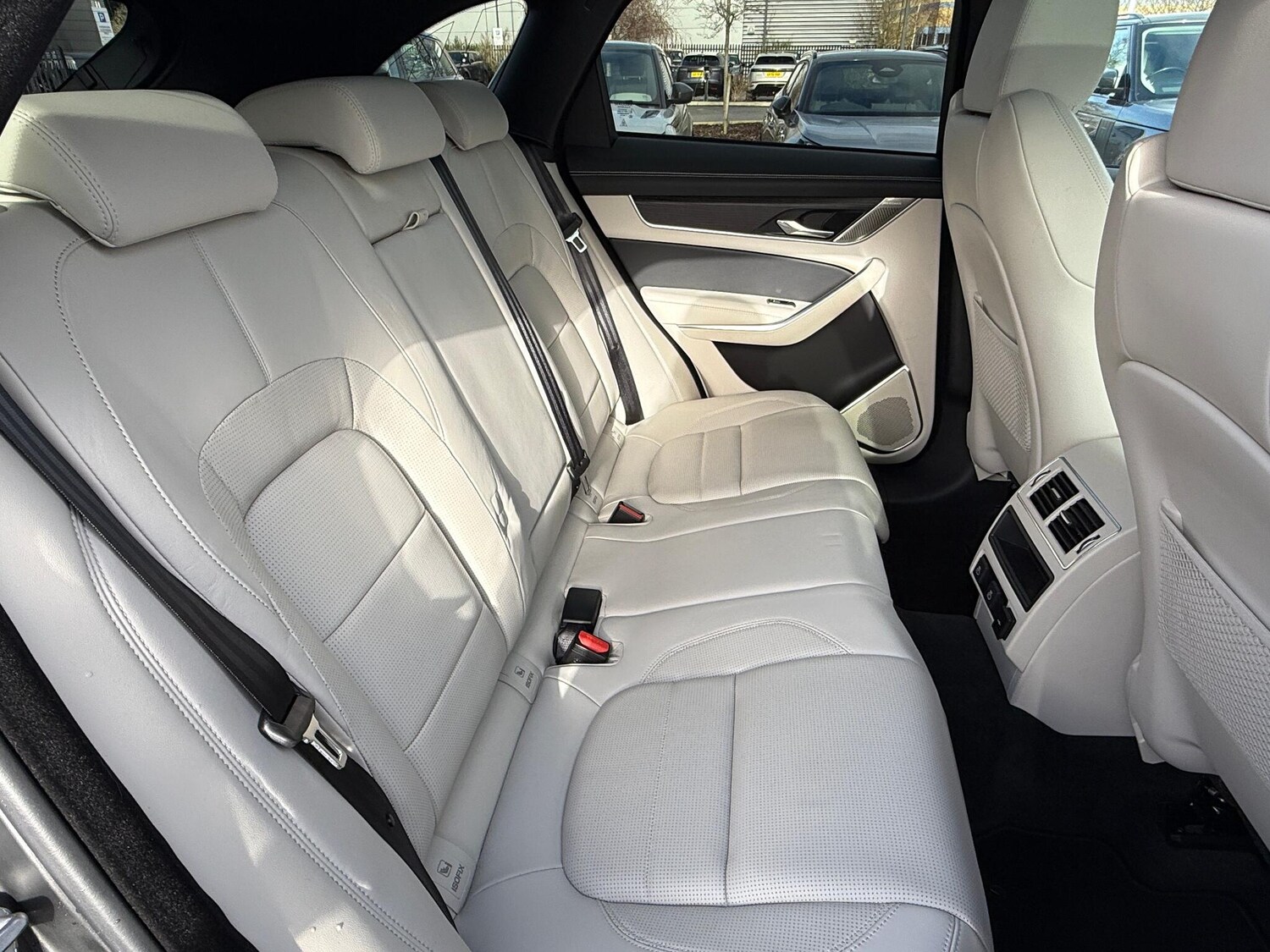 Used Jaguar F-Pace 2024 for sale - 77456123: Photo 27