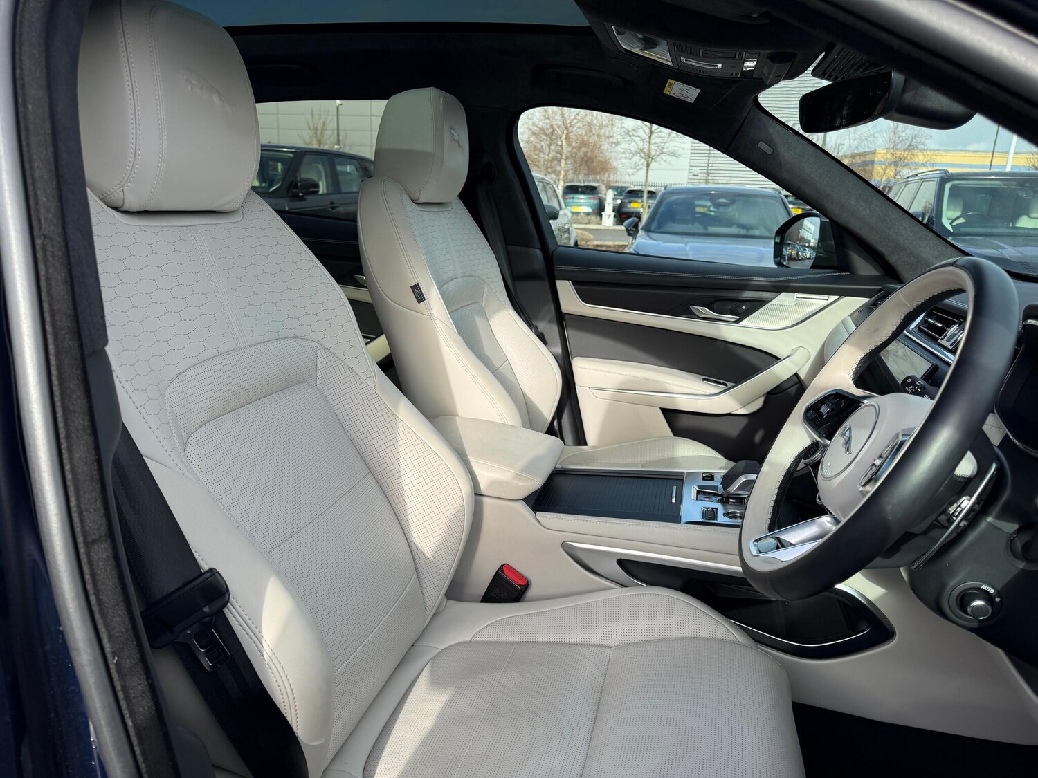 Used Jaguar F-Pace 2024 for sale - 77456123: Photo 33