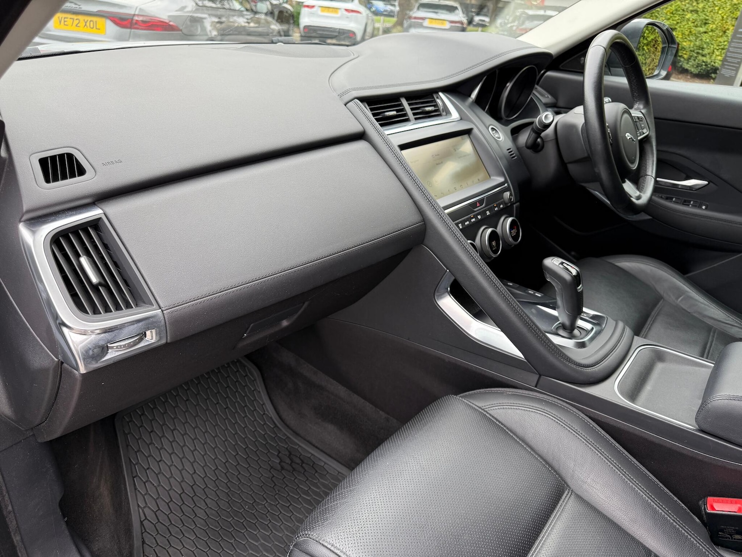 Used Jaguar E-Pace 2017 for sale - 76152250: Photo 38