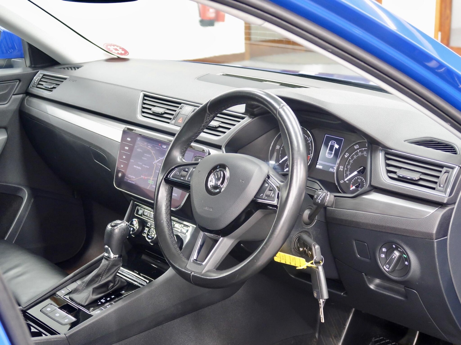 Used Skoda Superb 2018 for sale - 78073170: Photo 17