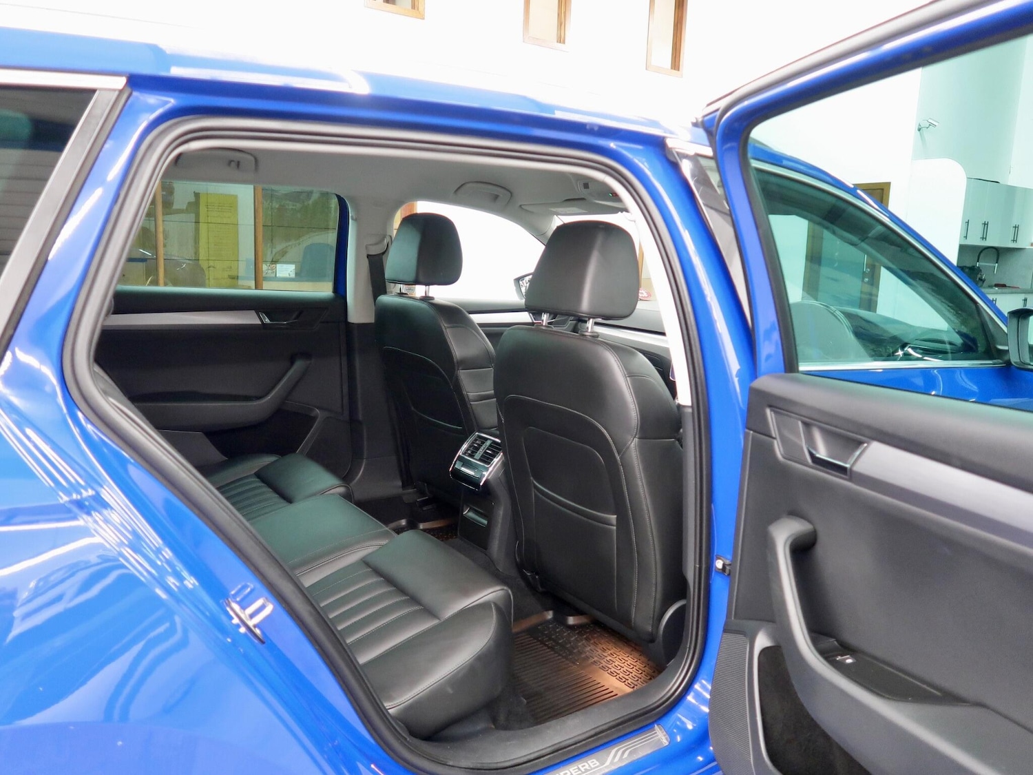 Used Skoda Superb 2018 for sale - 78073170: Photo 23