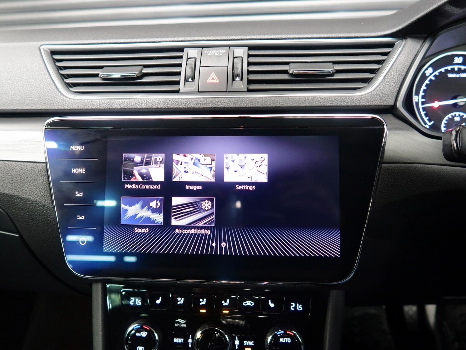 Used Skoda Superb 2018 for sale - 78073170: Photo 37