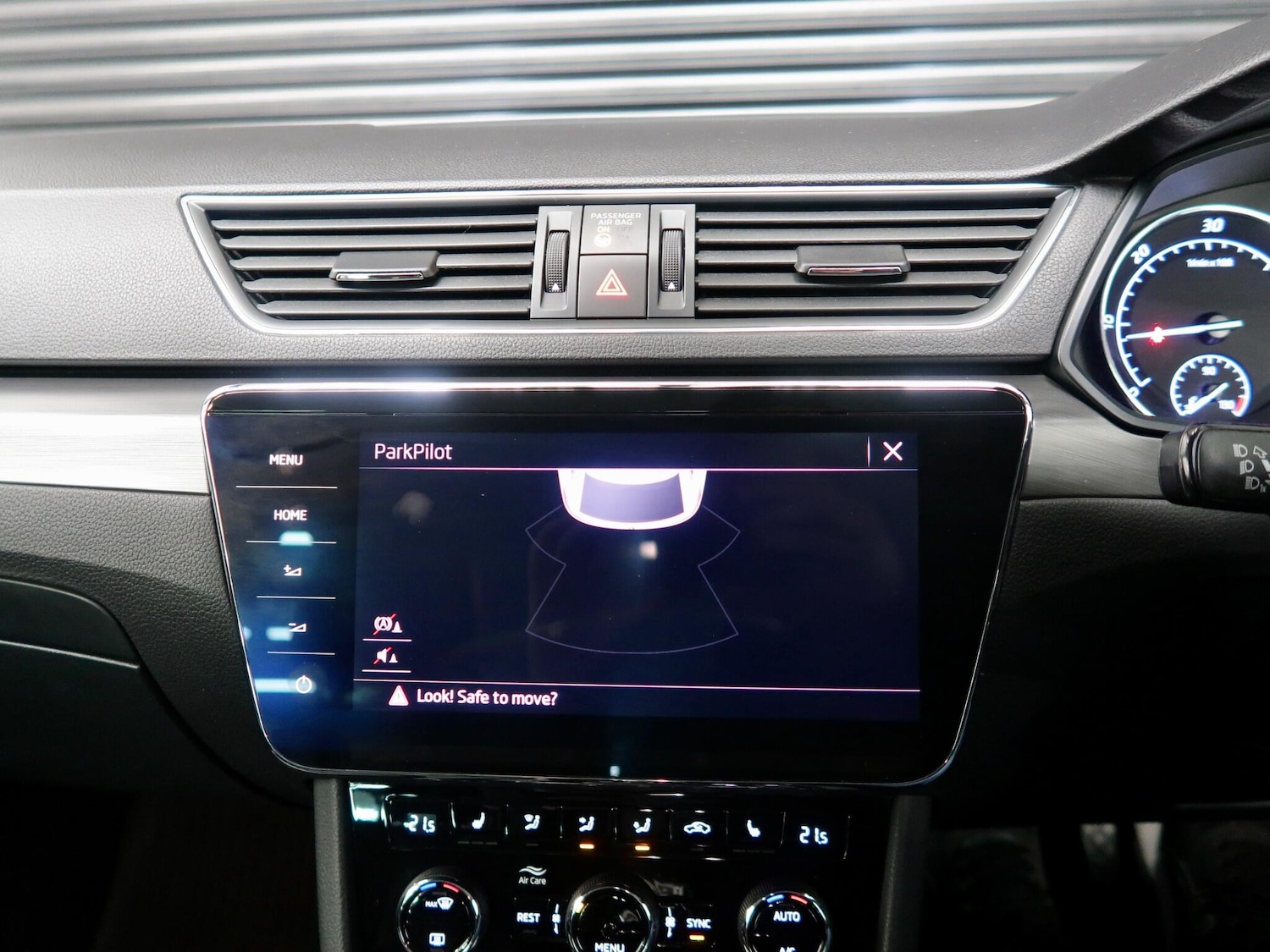 Used Skoda Superb 2018 for sale - 78073170: Photo 39