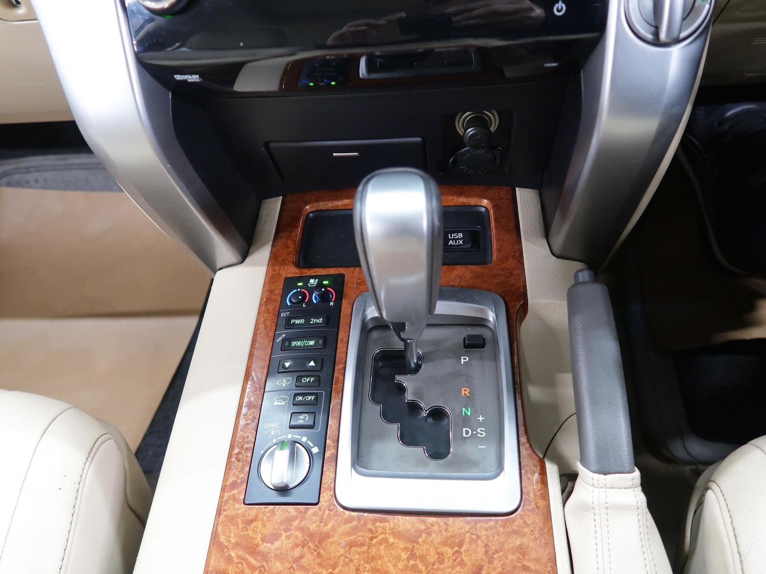 Used Toyota Land Cruiser 2013 for sale - 76743385: Photo 20