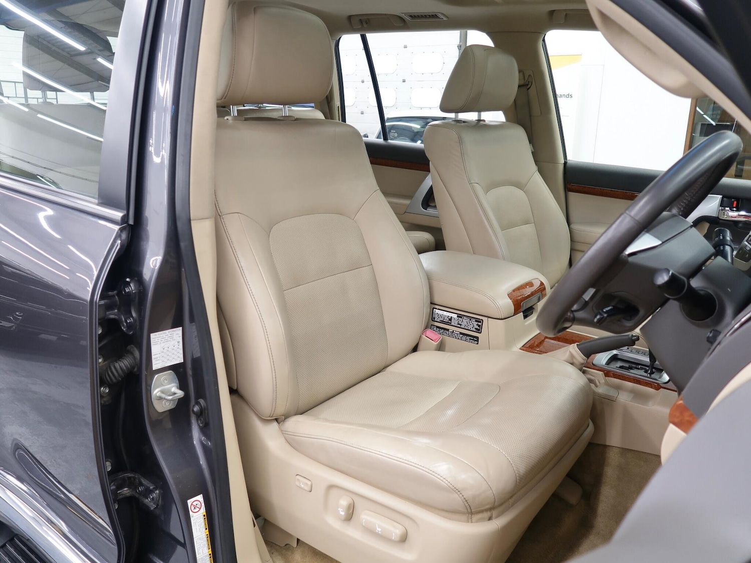 Used Toyota Land Cruiser 2013 for sale - 76743385: Photo 22