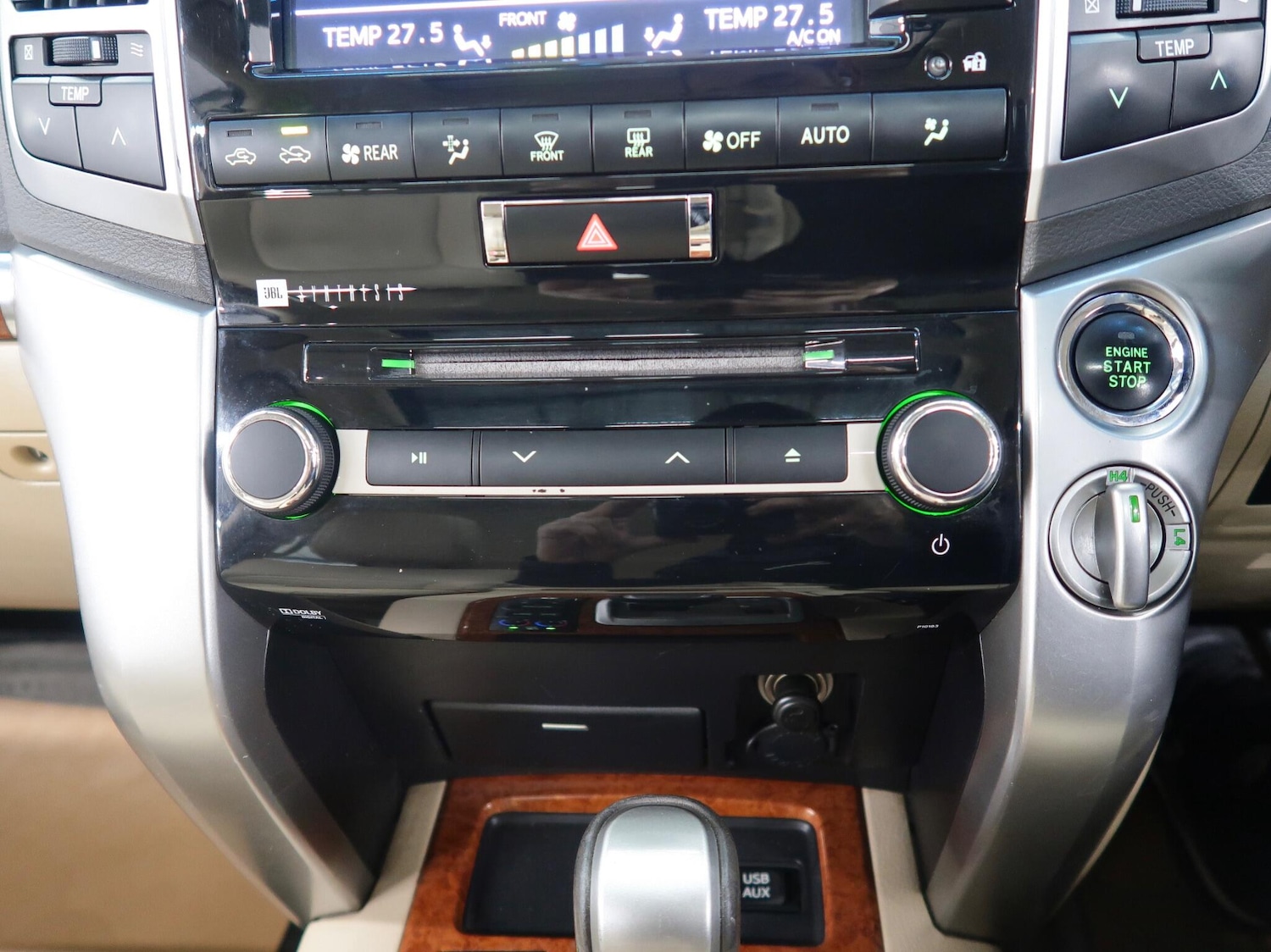 Used Toyota Land Cruiser 2013 for sale - 76743385: Photo 51