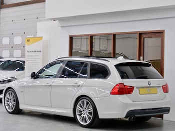 Used BMW 3 Series 2011 for sale - 76801775: Photo