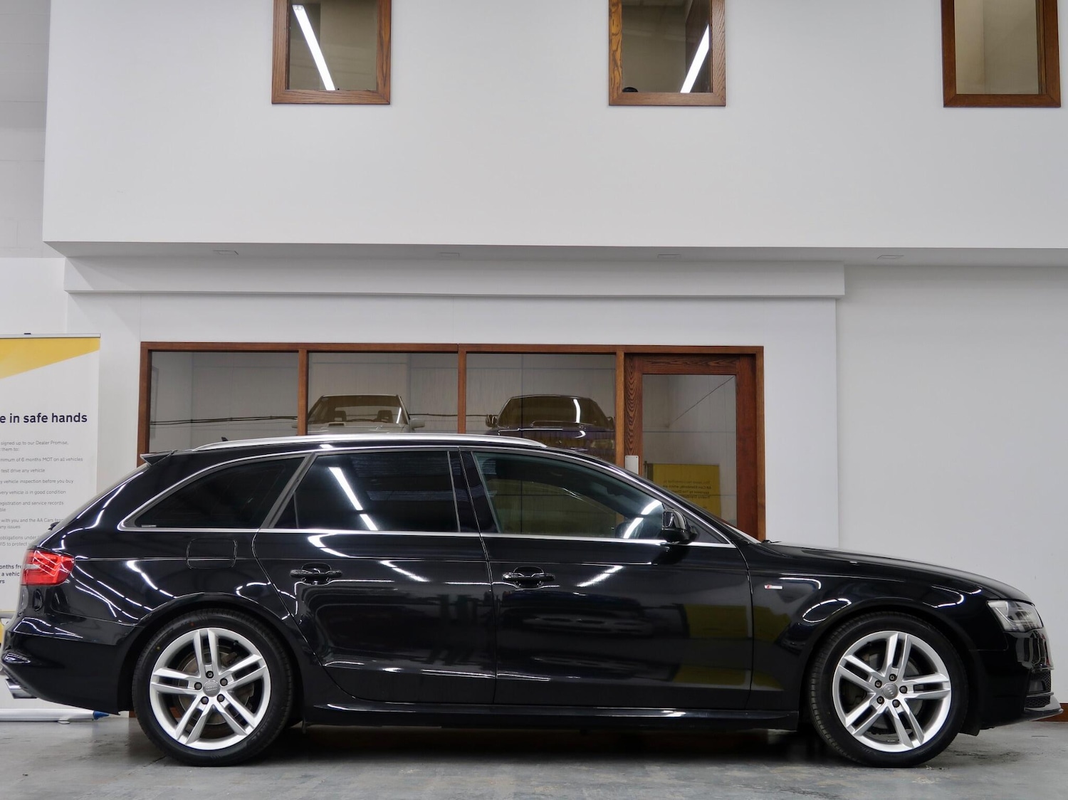 Used Audi A4 Avant for sale - 76801695: Photo 13