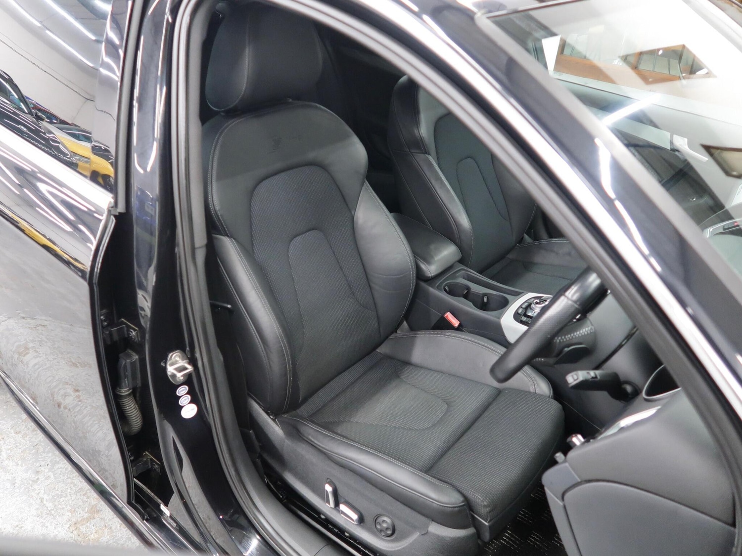 Used Audi A4 Avant for sale - 76801695: Photo 22