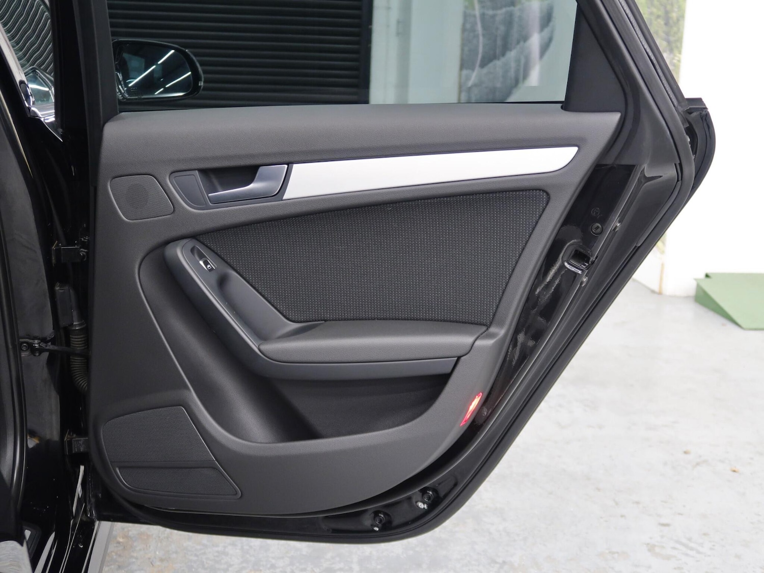 Used Audi A4 Avant for sale - 76801695: Photo 37