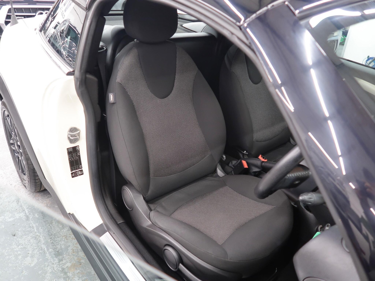 Used MINI Coupe 2015 for sale - 77216340: Photo 23