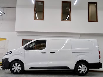 Used Vauxhall Vivaro 2020 for sale - 77001647: Photo