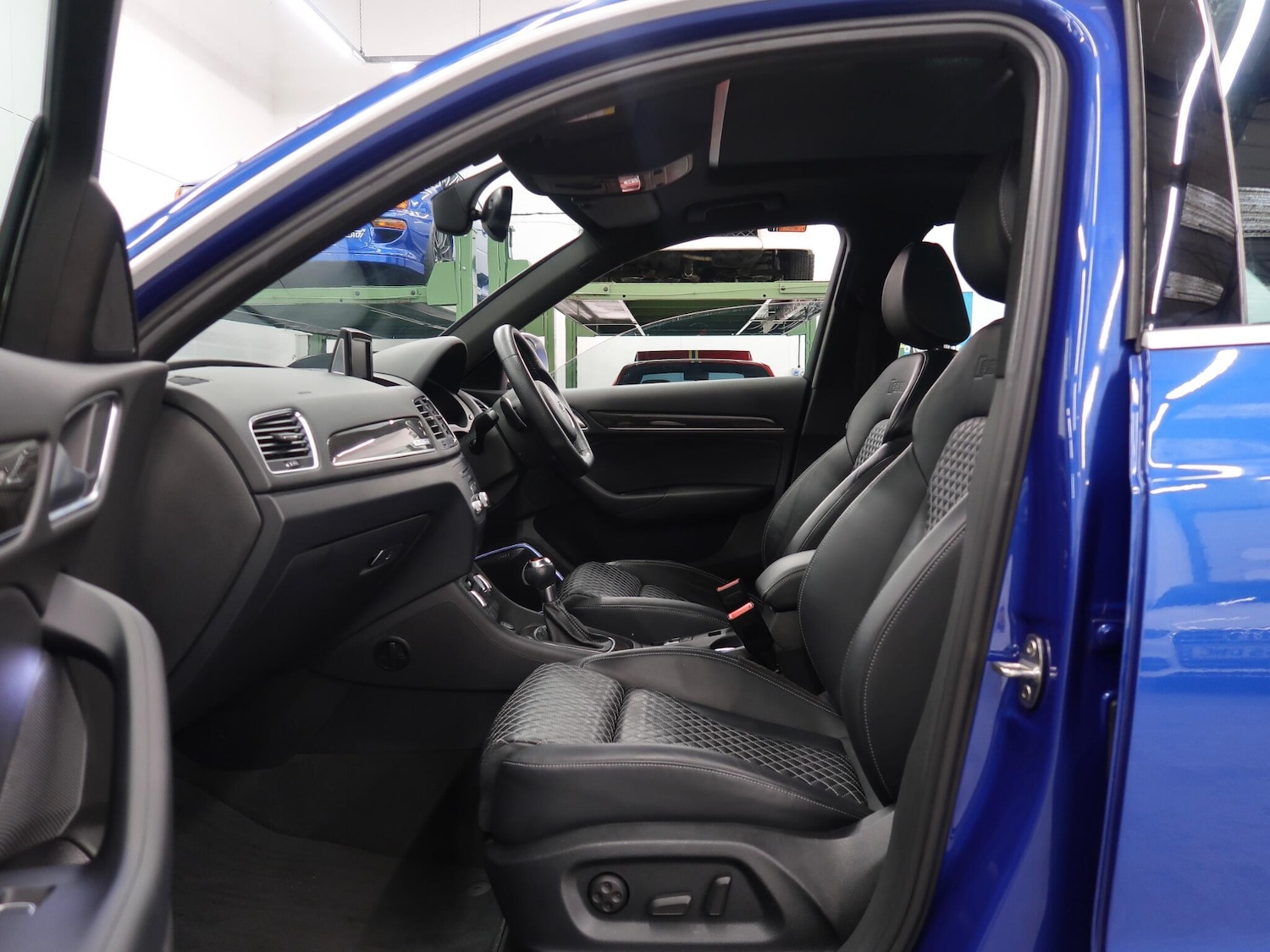 Used Audi RS Q3 2025 for sale - 77001653: Photo 52