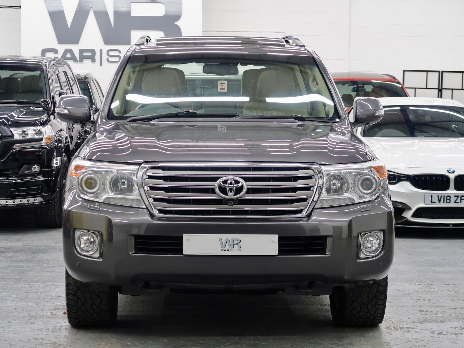 Used Toyota Land Cruiser 2013 for sale - 77067130: Photo 2