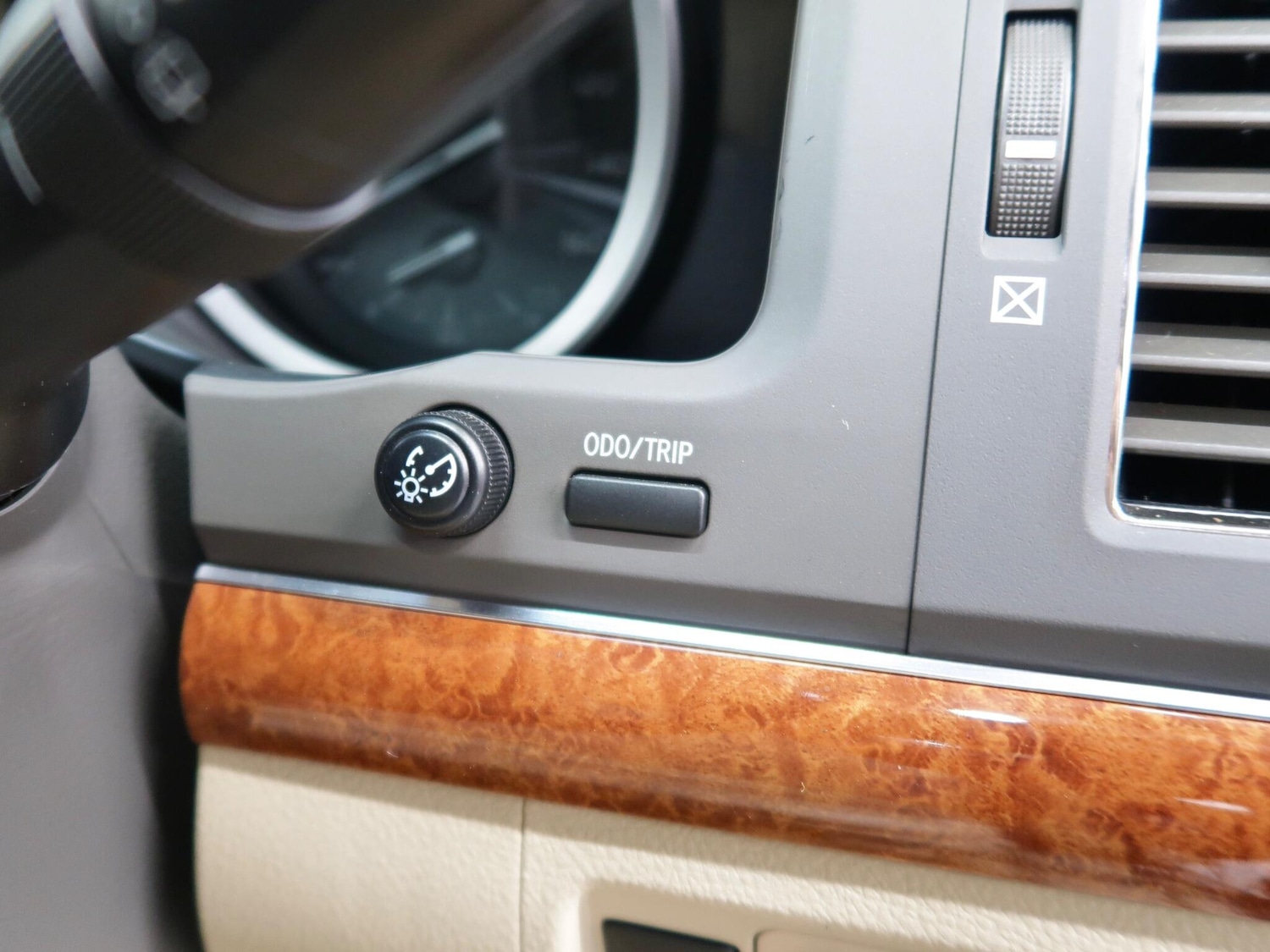 Used Toyota Land Cruiser 2013 for sale - 77067130: Photo 35