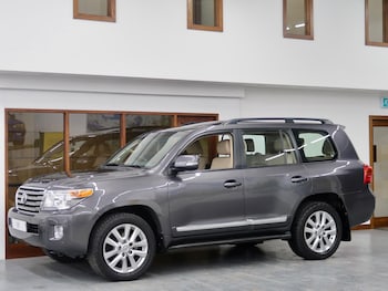 Used Toyota Land Cruiser 2013 for sale - 77067130: Photo