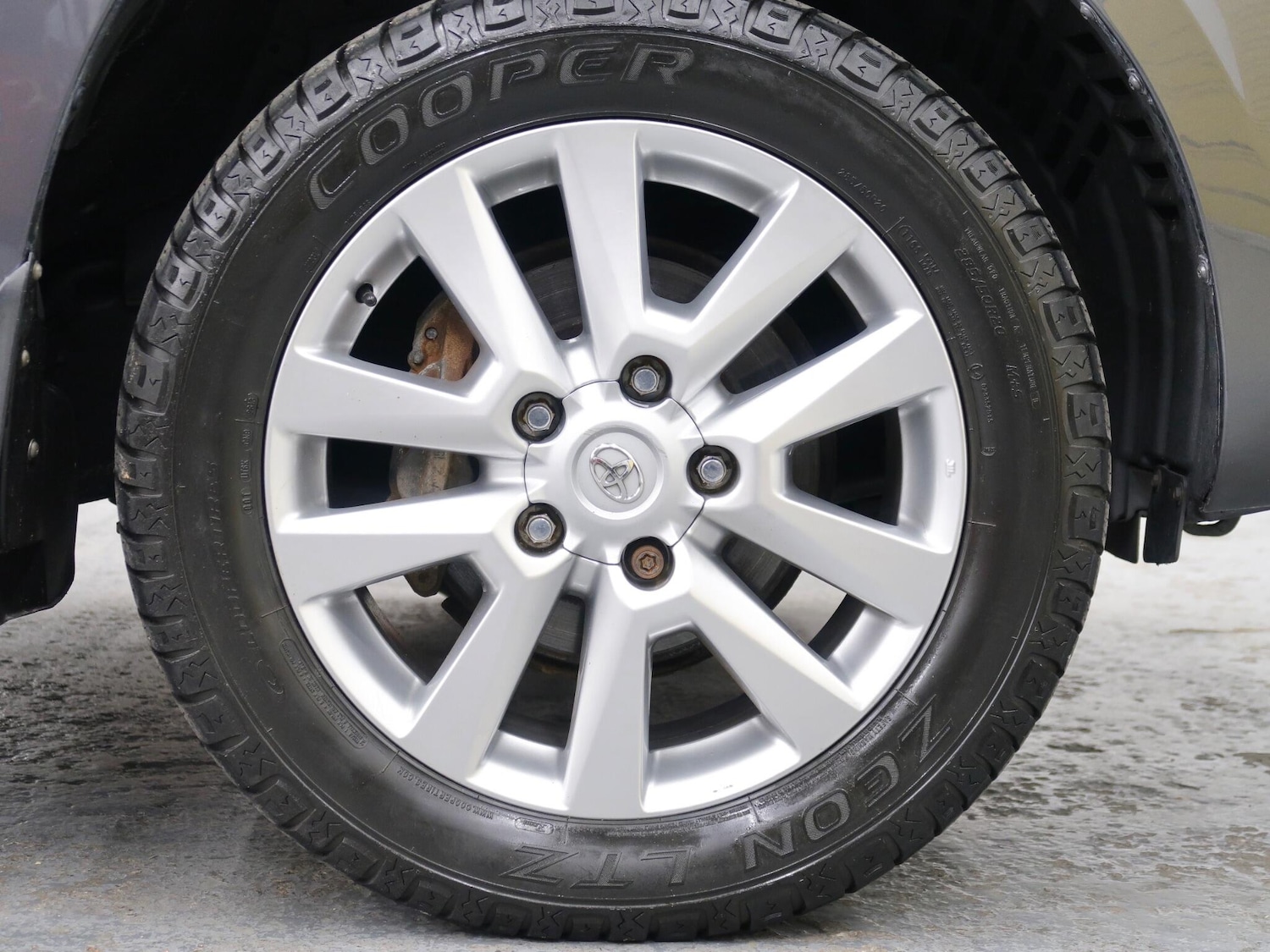 Used Toyota Land Cruiser 2013 for sale - 77067130: Photo 44