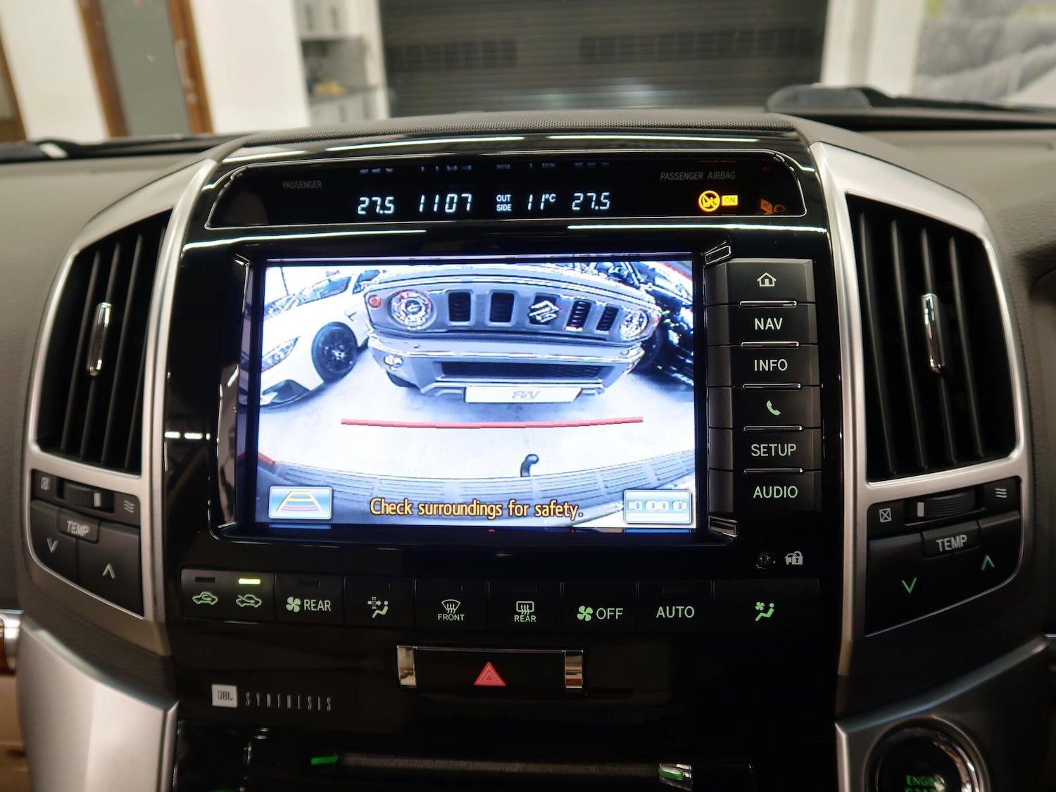 Used Toyota Land Cruiser 2013 for sale - 77067130: Photo 50