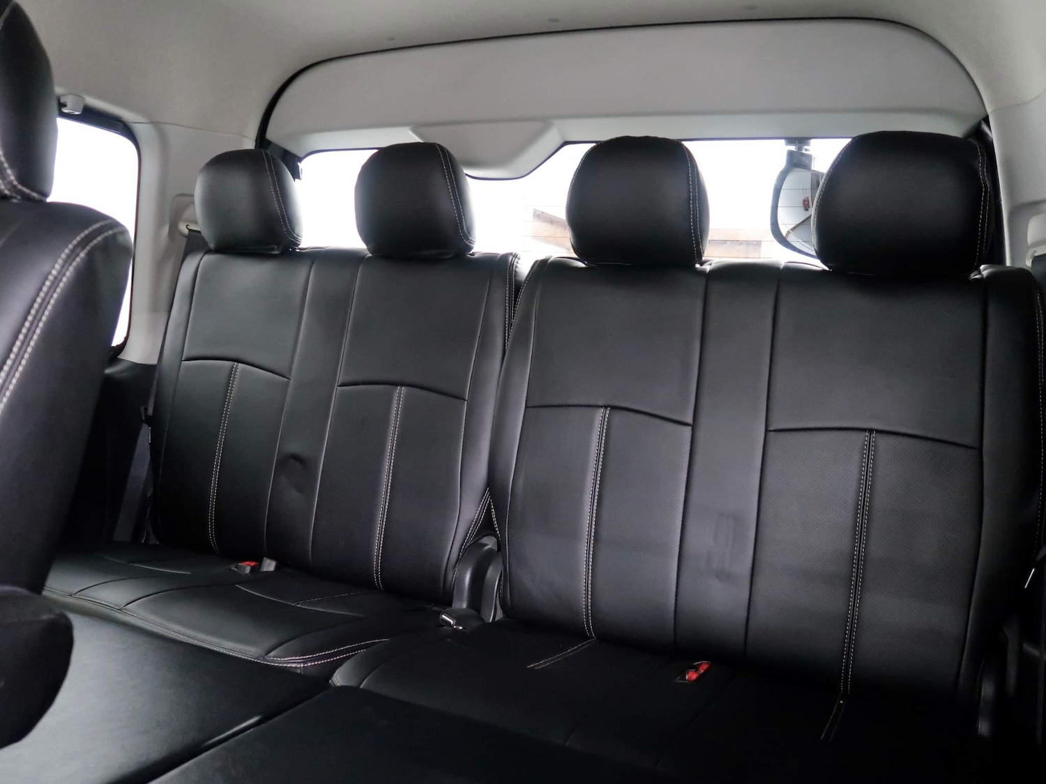 Used Toyota HiAce 2024 for sale - 77001656: Photo 30