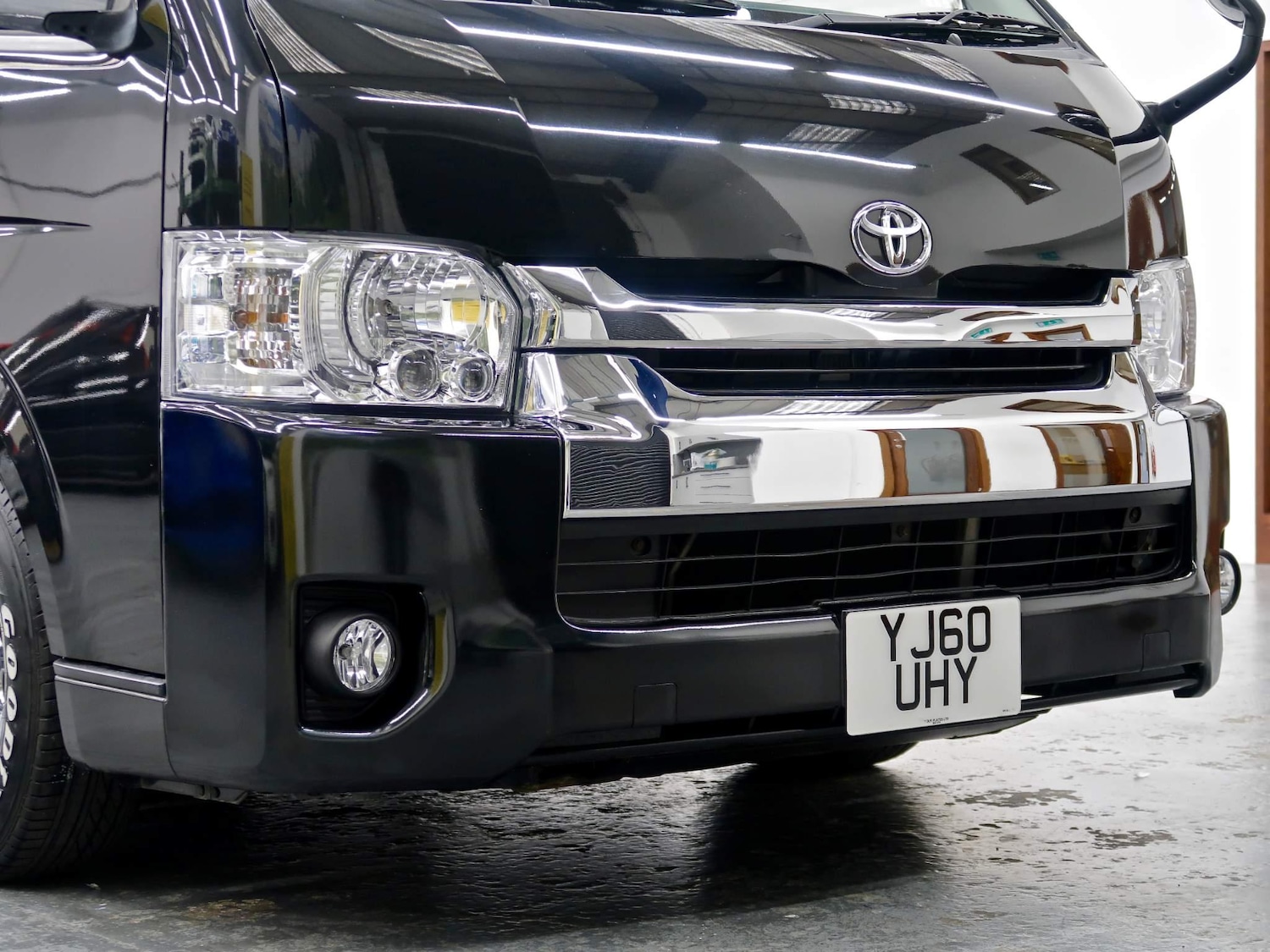 Used Toyota HiAce 2024 for sale - 77001656: Photo 36