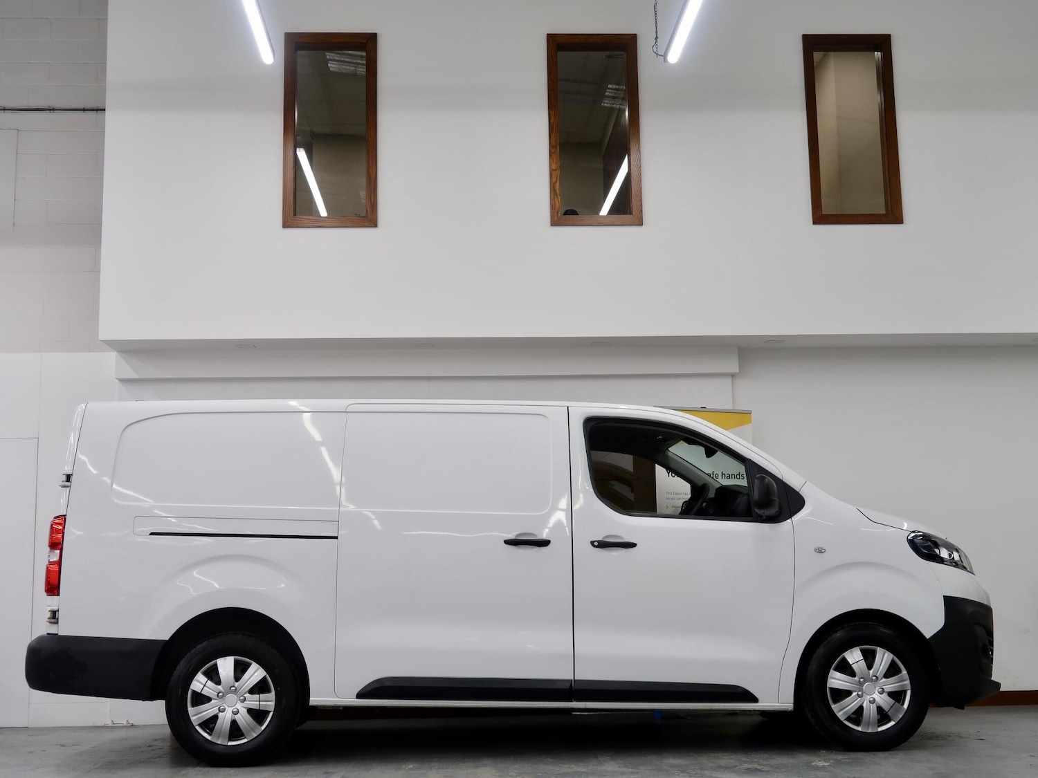 Used Vauxhall Vivaro 2020 for sale - 76608029: Photo 11