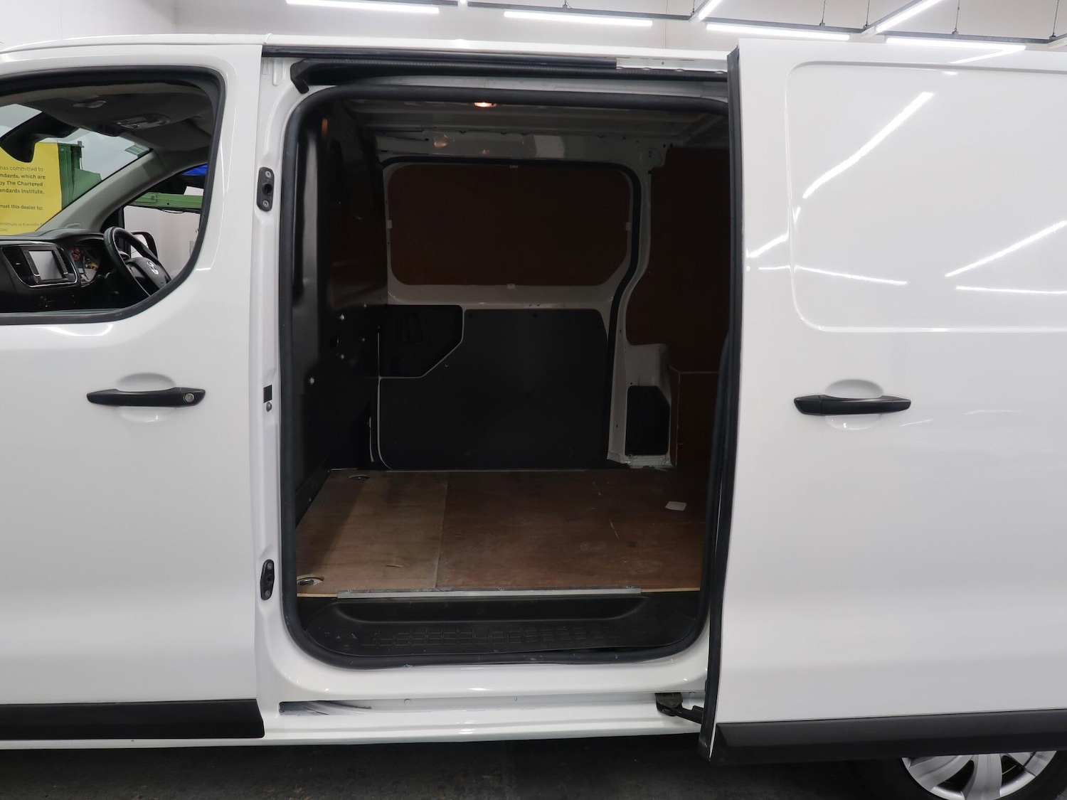 Used Vauxhall Vivaro 2020 for sale - 76608029: Photo 32