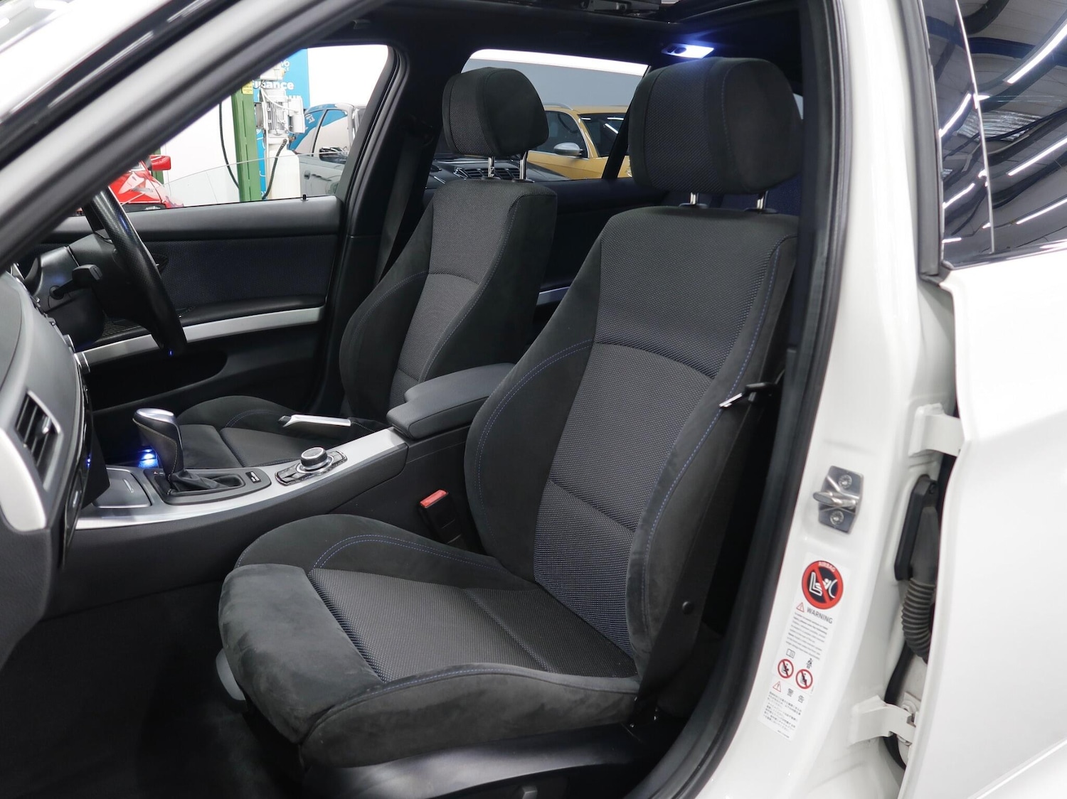 Used BMW 3 Series 2010 for sale - 76042087: Photo 23