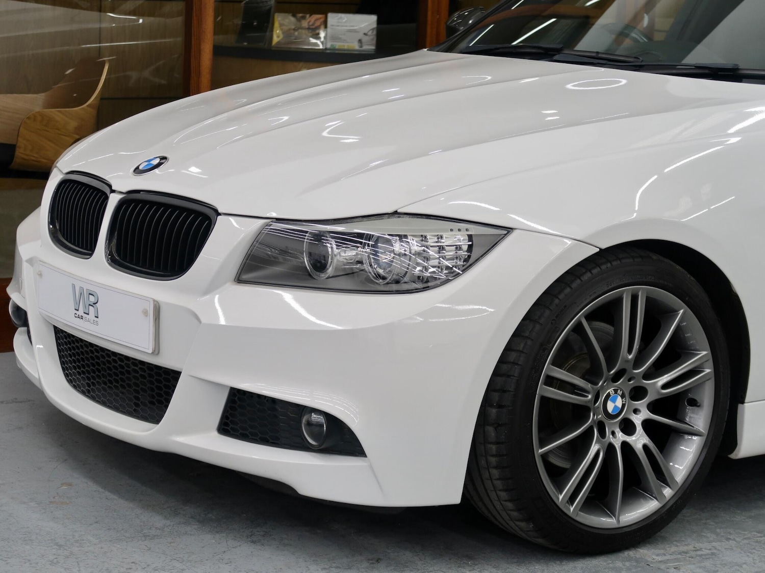 Used BMW 3 Series 2010 for sale - 76042087: Photo 3