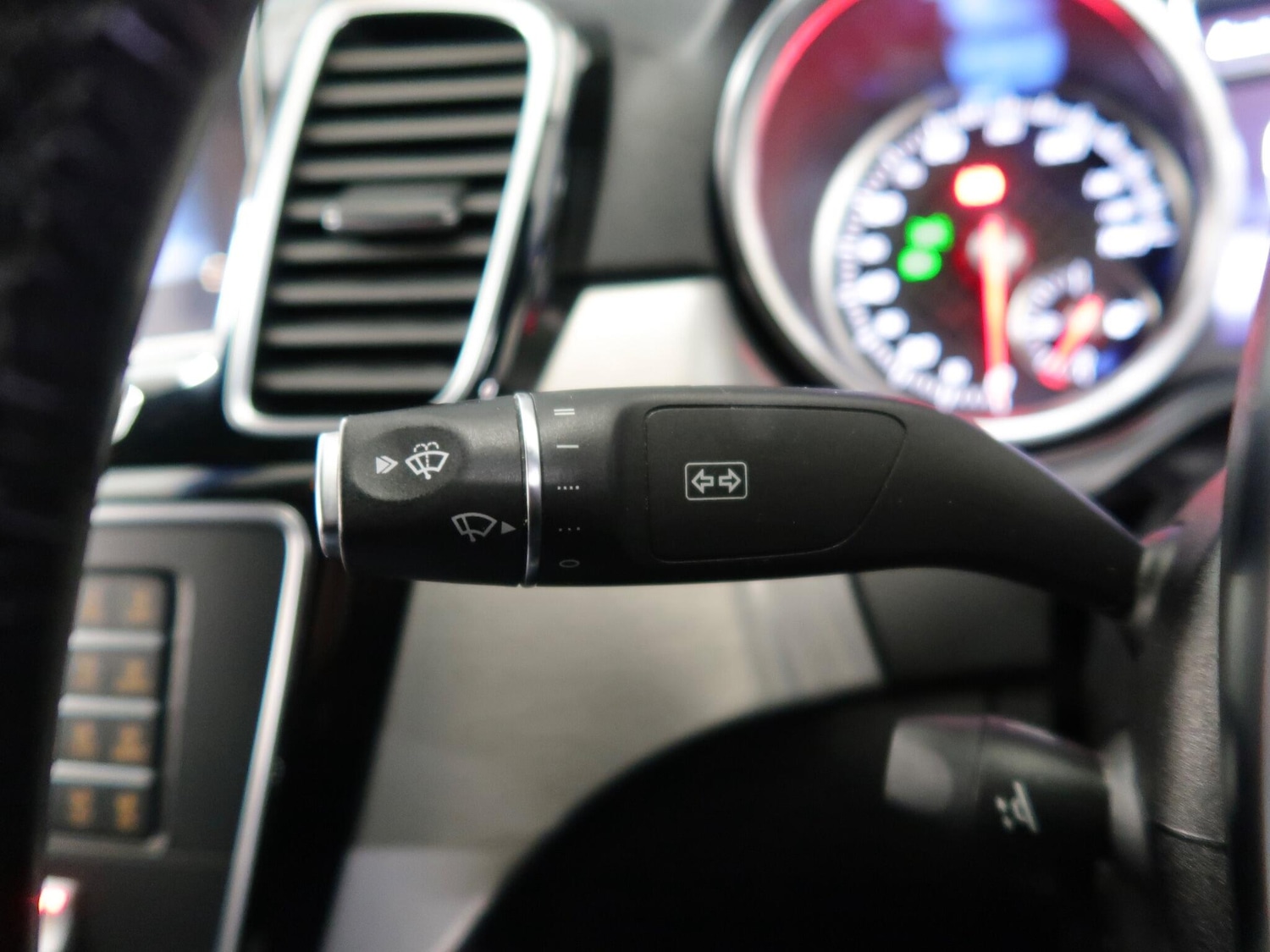 Used Mercedes-Benz GLE 2018 for sale - 78086894: Photo 30