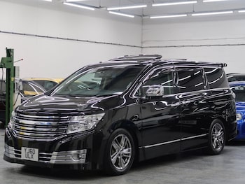 Used Nissan Elgrand 2010 for sale - 75914785: Photo