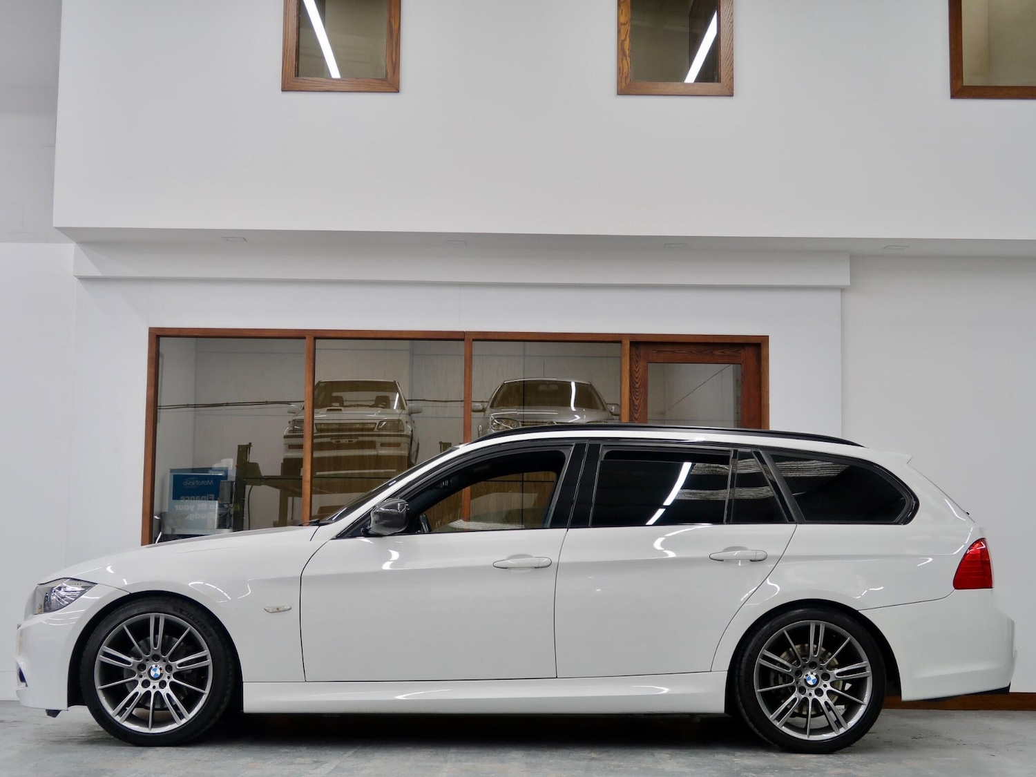 Used BMW 3 Series 2025 for sale - 76989033: Photo 10