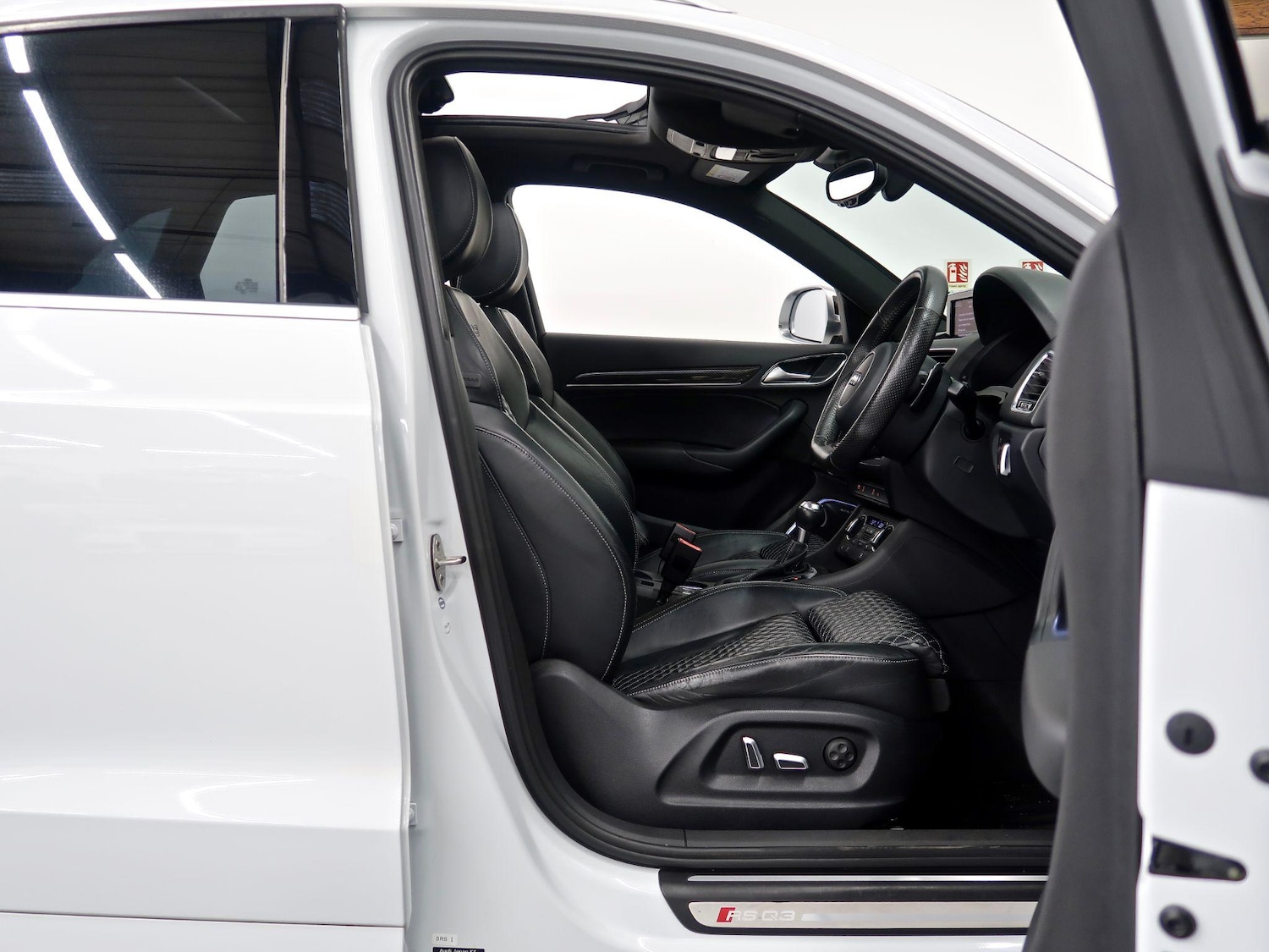 Used Audi RS Q3 2024 for sale - 76992292: Photo 10