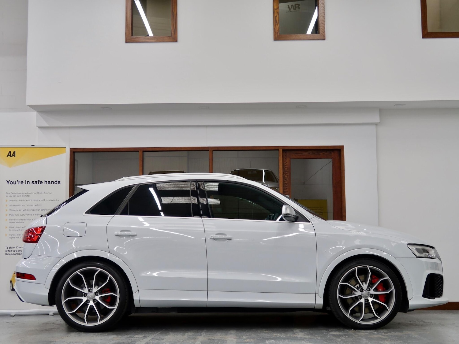 Used Audi RS Q3 2024 for sale - 76992292: Photo 2