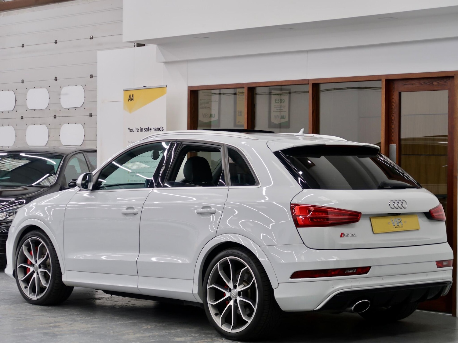 Used Audi RS Q3 2024 for sale - 76992292: Photo 3