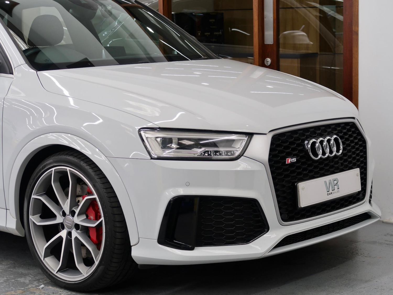 Used Audi RS Q3 2024 for sale - 76992292: Photo 4
