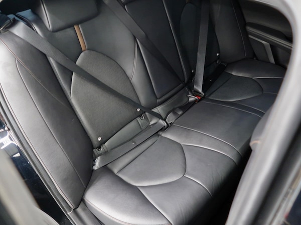 Used Toyota Camry 2020 for sale - 74945510: Photo 21