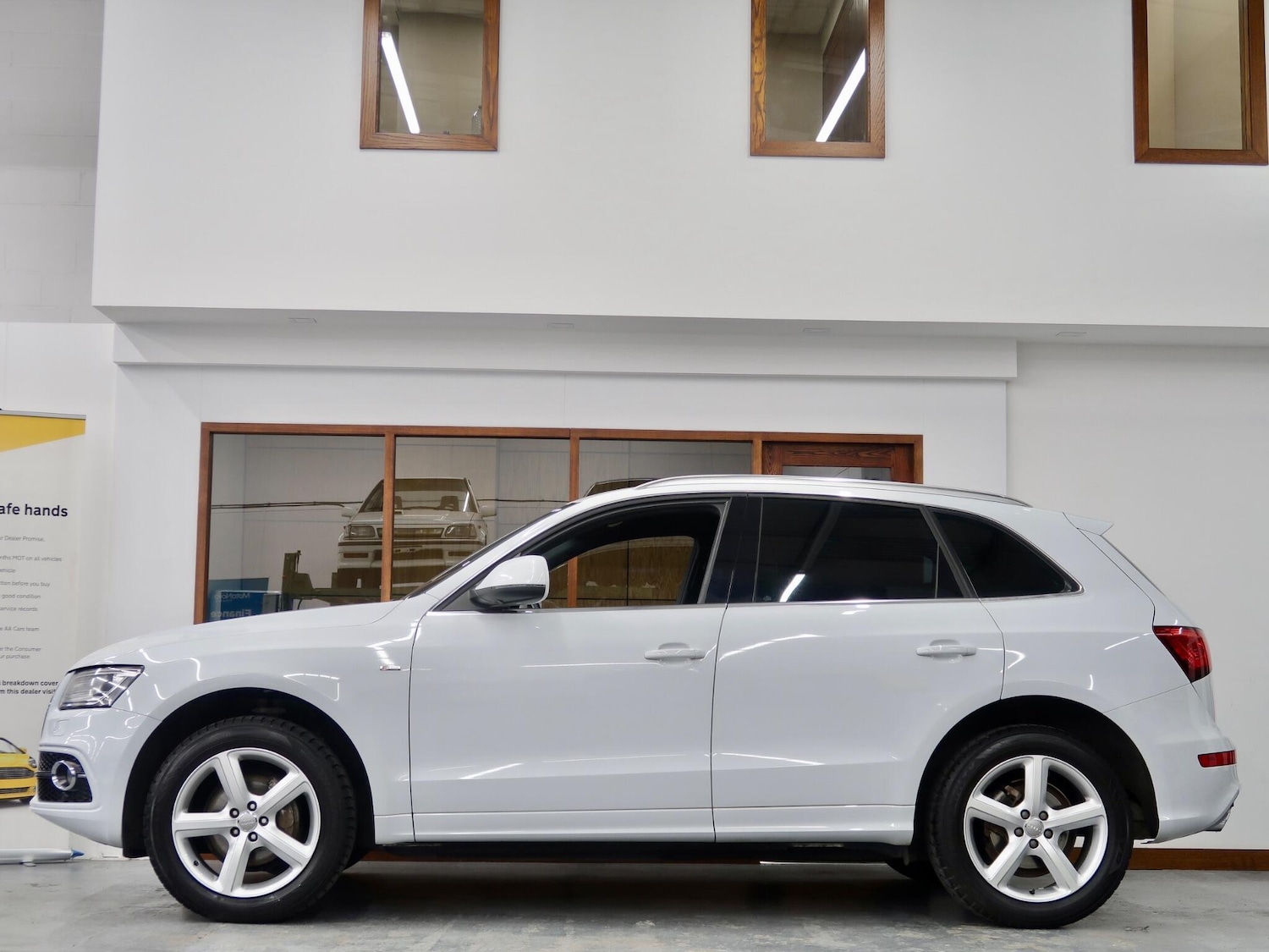 Used Audi Q5 2025 for sale - 77330913: Photo 3