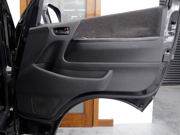Used Toyota HiAce 2010 for sale - 72371882: Photo 12