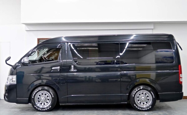 Used Toyota HiAce 2010 for sale - 72371882: Photo 8