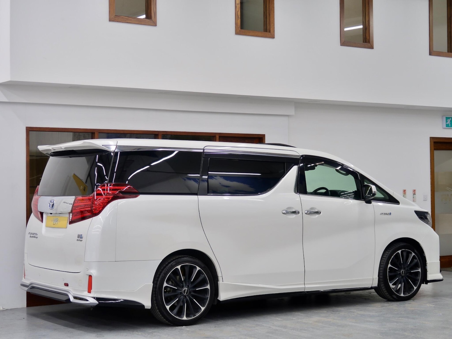 Used Toyota Alphard 2026 for sale - 77305971: Photo 14