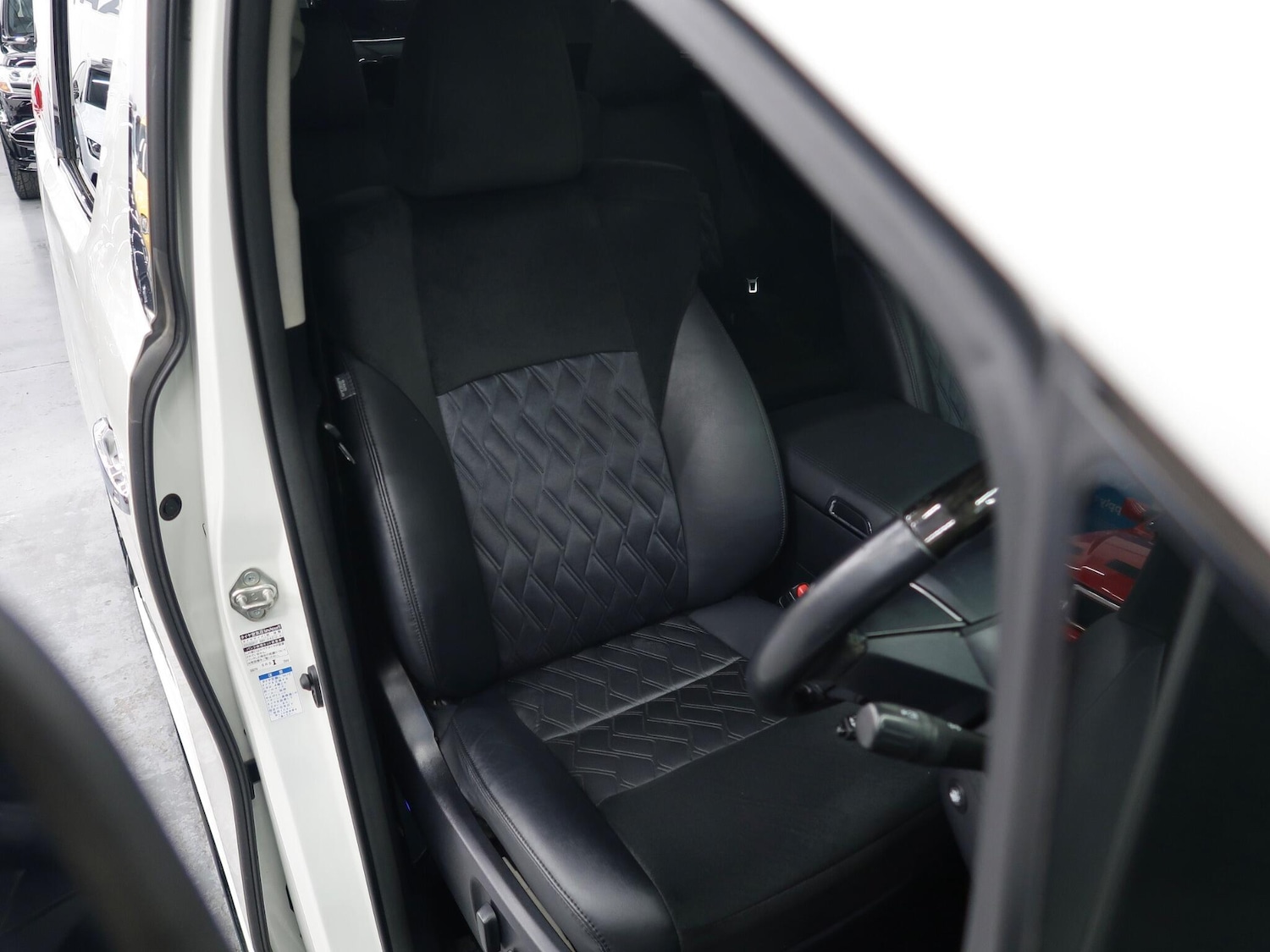 Used Toyota Alphard 2026 for sale - 77305971: Photo 21