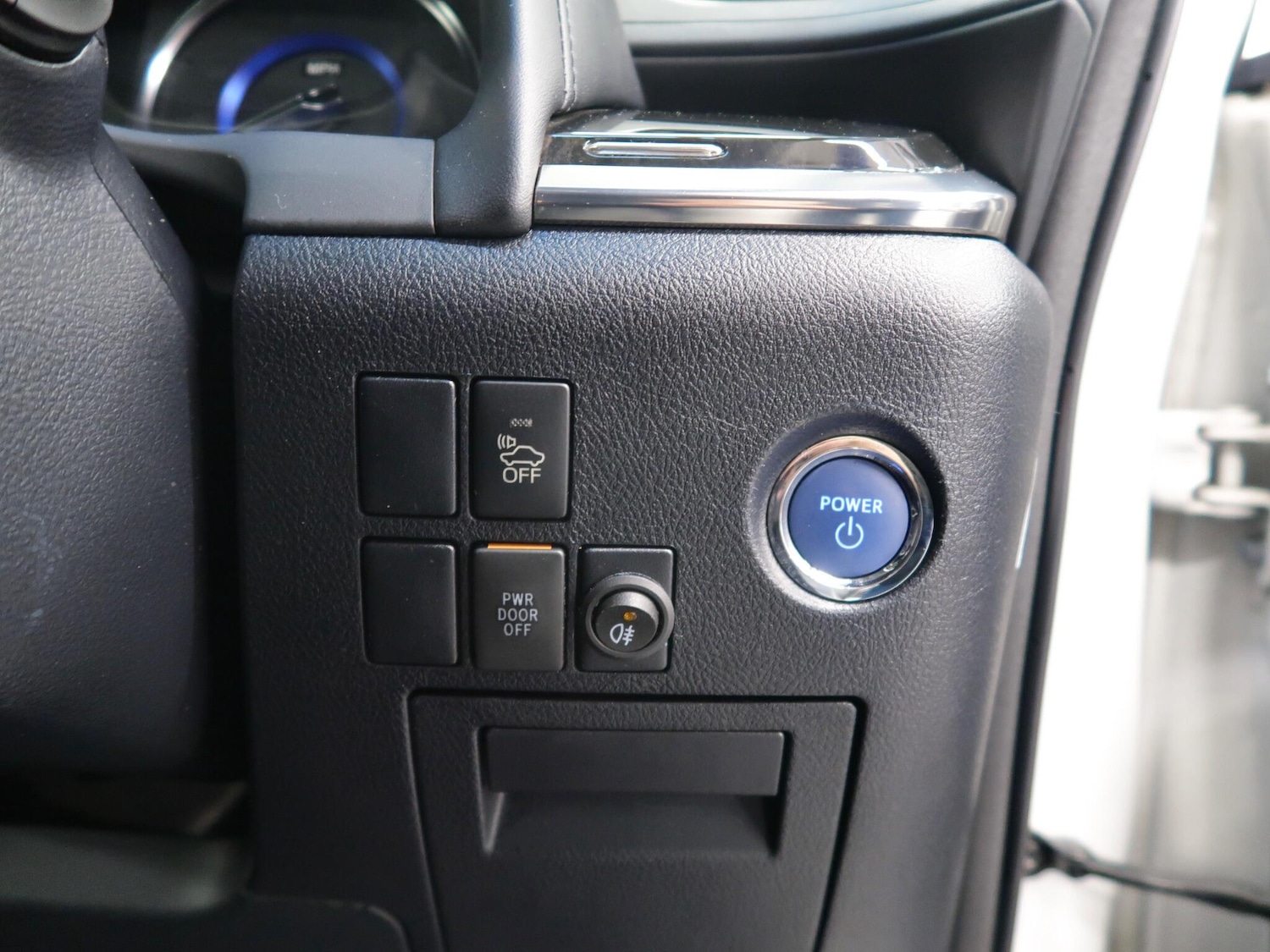 Used Toyota Alphard 2026 for sale - 77305971: Photo 30